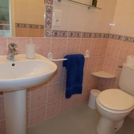 Au Chiron Bed & Breakfast