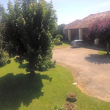 Au Chiron Bed & Breakfast 3*