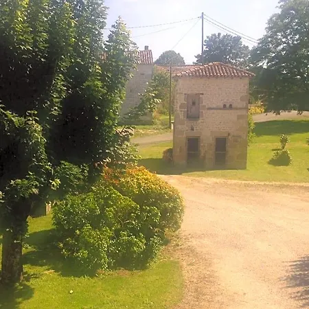Au Chiron Bed & Breakfast 3*